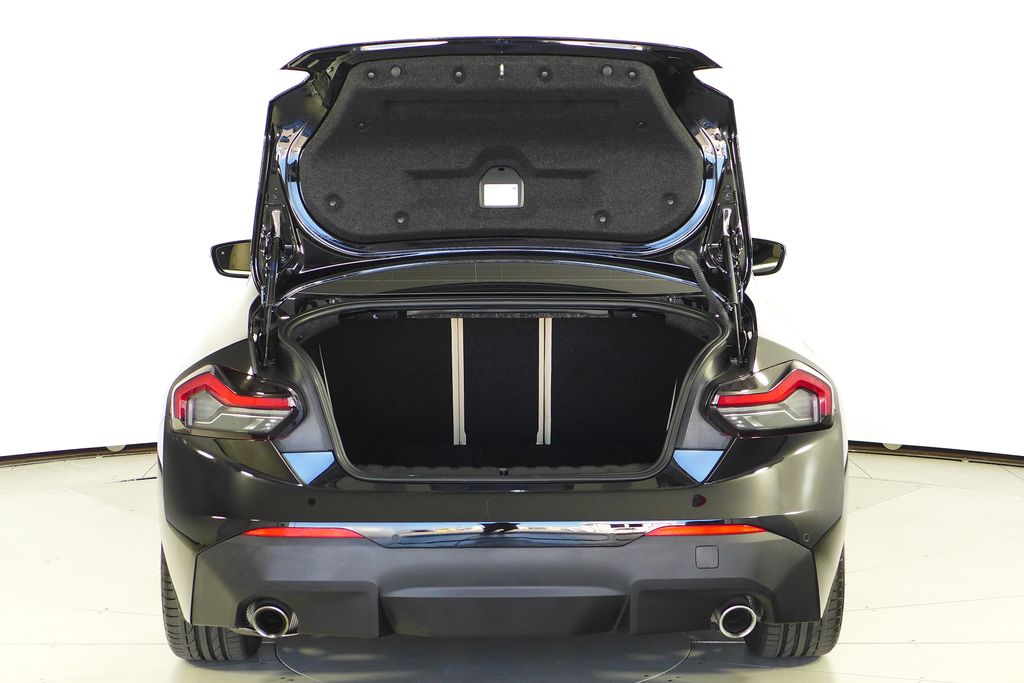 Thumbnail: 2023 BMW 2 Series - 10