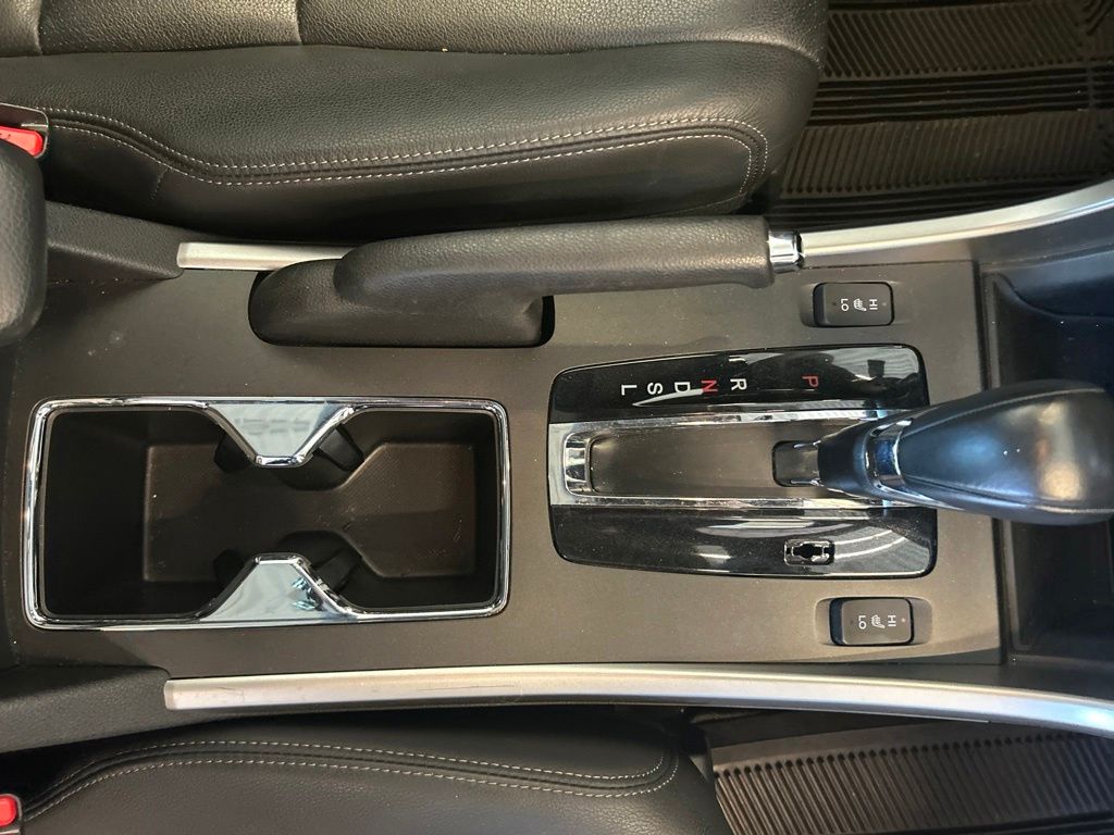 Used 2015 Gray Honda EX-L image 24