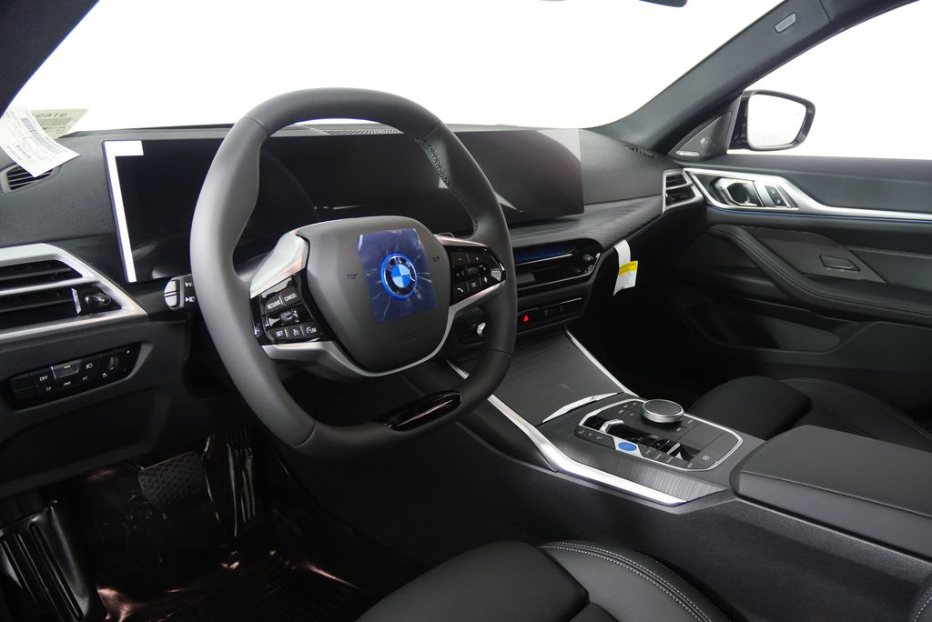 2025 BMW i4 eDrive40 13