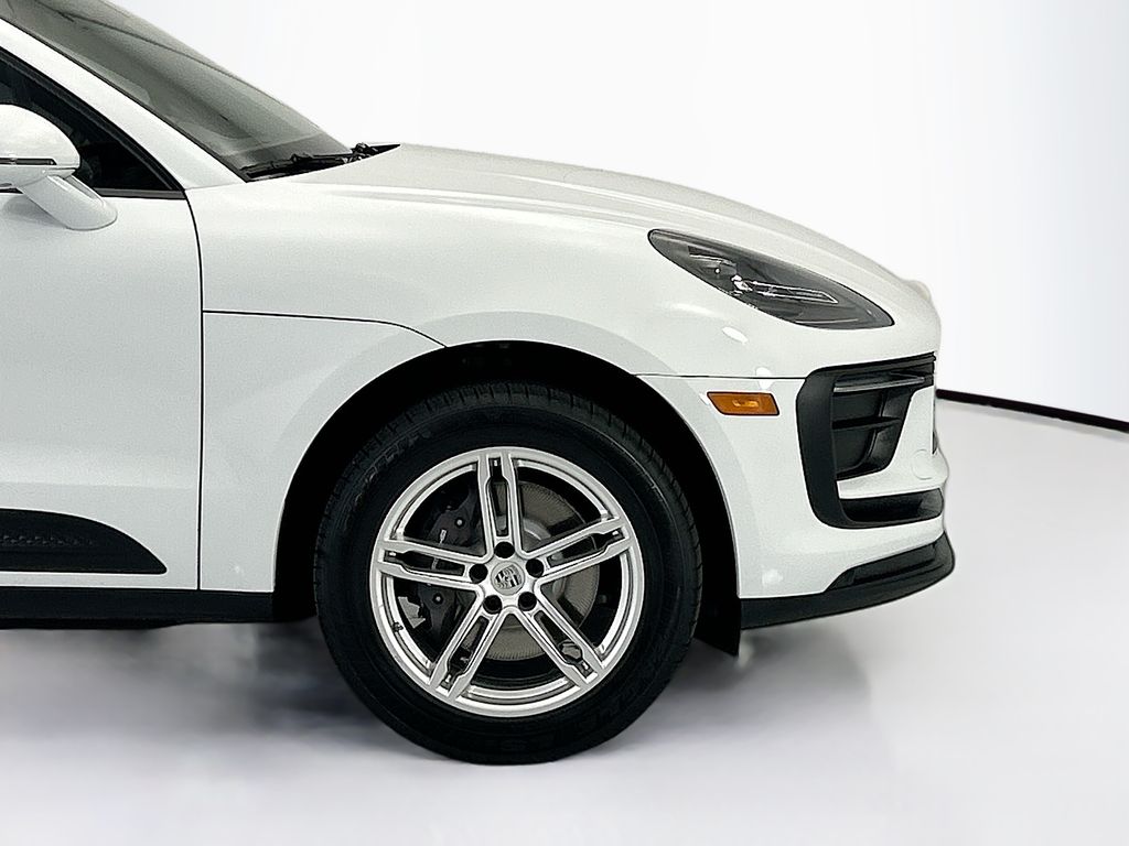 Thumbnail: 2023 Porsche Macan - 11