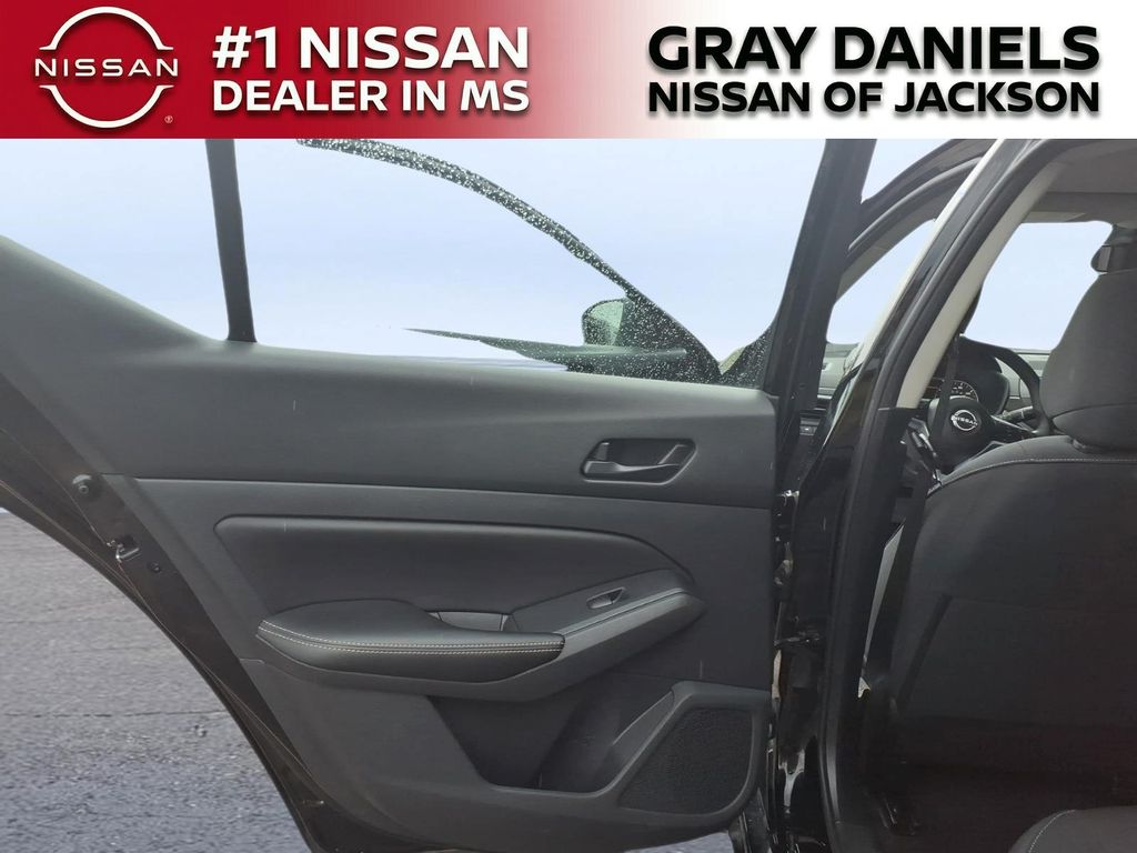 Used 2025 Nissan Altima Sedan