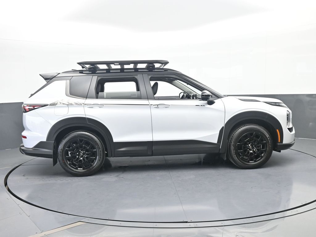 New 2026 White / Black Mitsubishi Trail Edition image 7