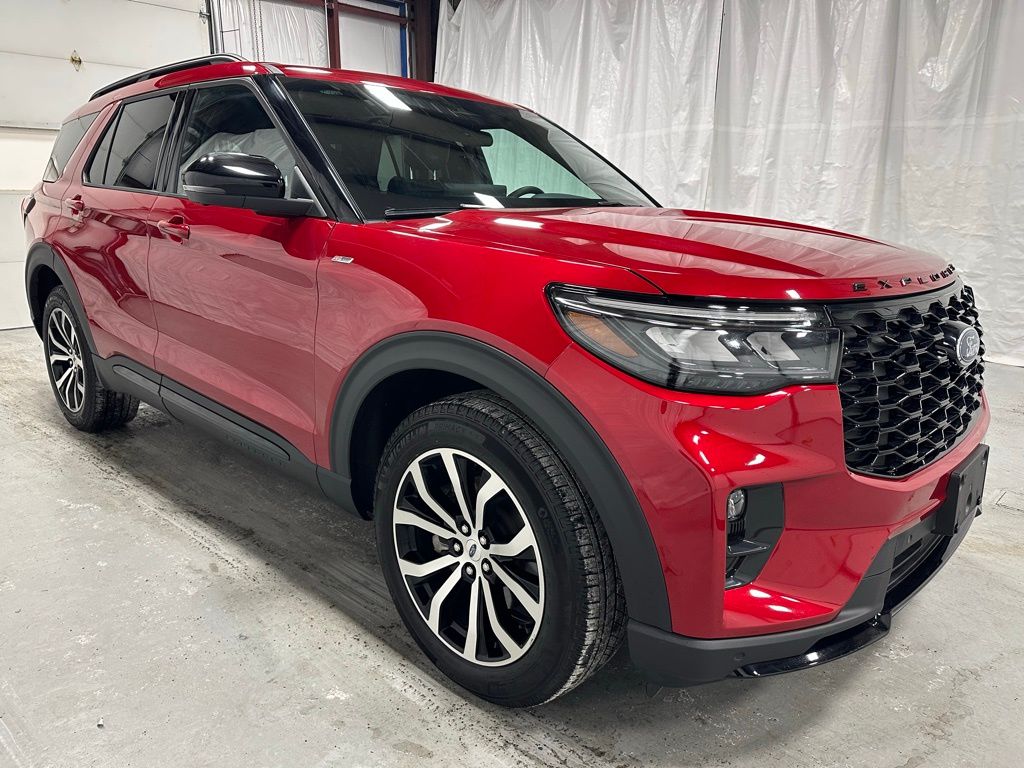 2025 Ford Explorer ST-Line AWD