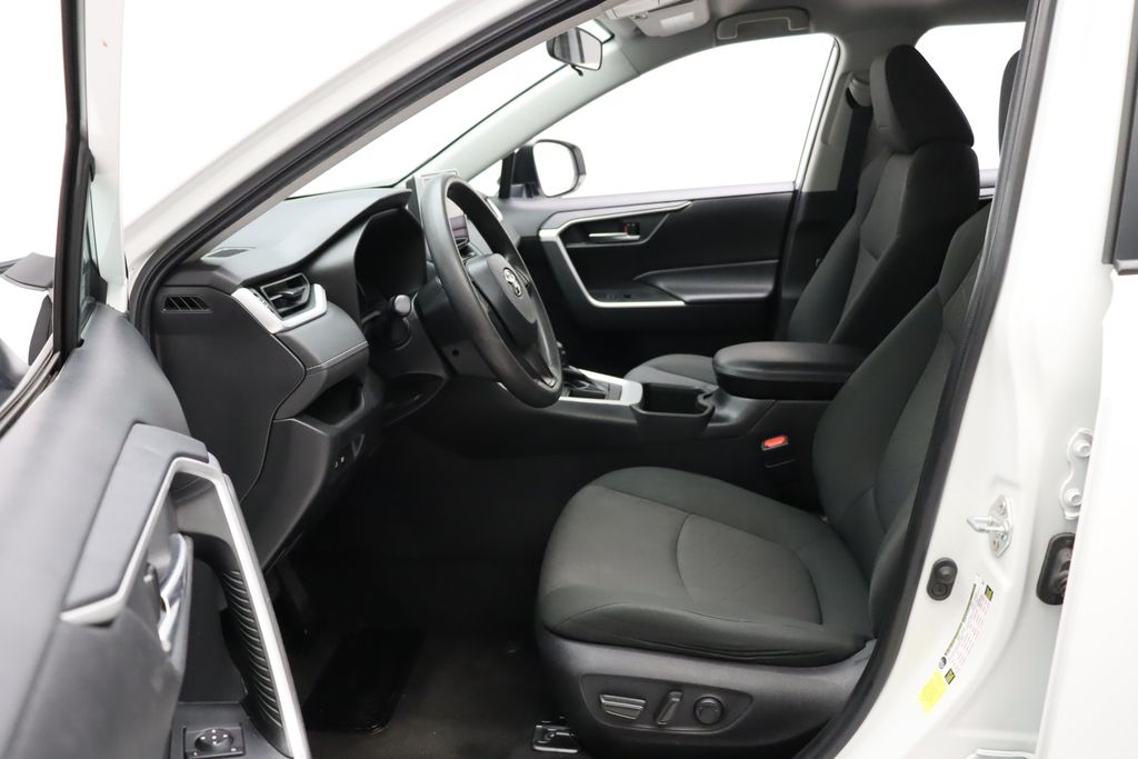 Thumbnail: 2023 Toyota RAV4 - 14