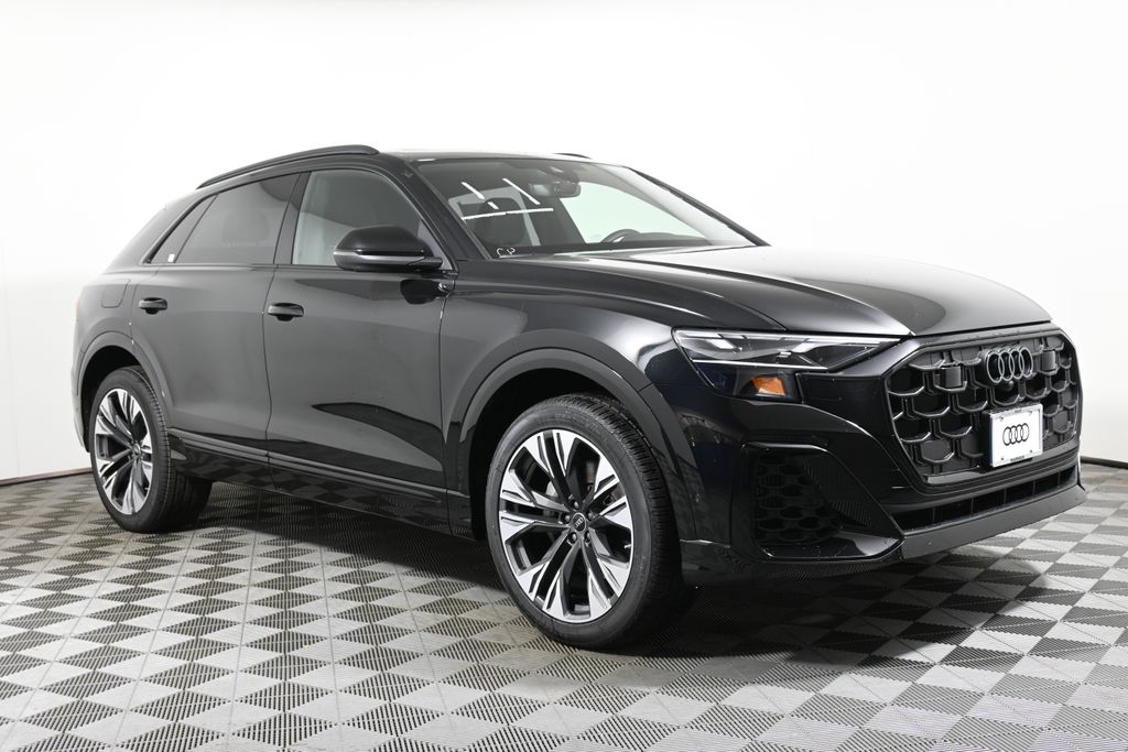 2025 Audi Q8  8