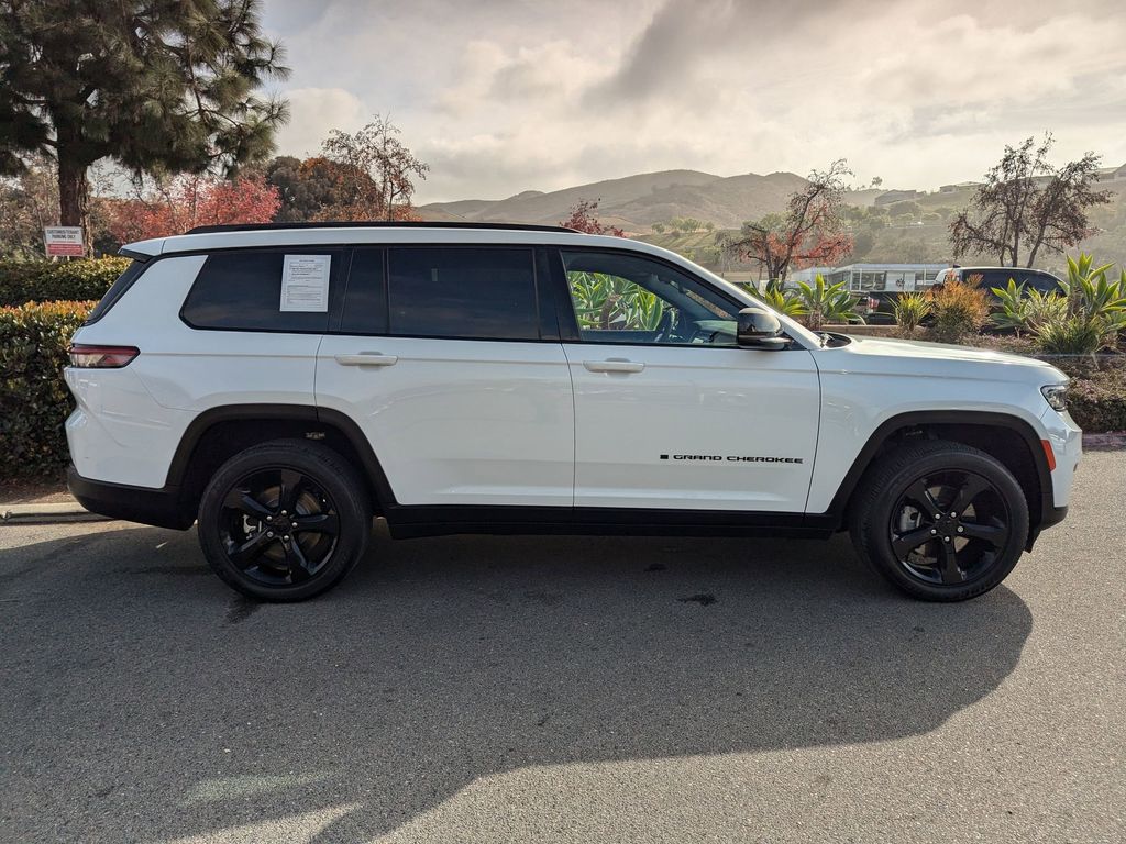 2023 Jeep Grand Cherokee L Altitude 4