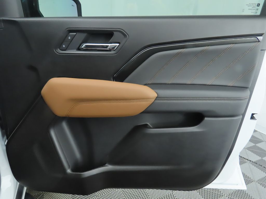 Thumbnail: 2025 GMC Canyon - 25