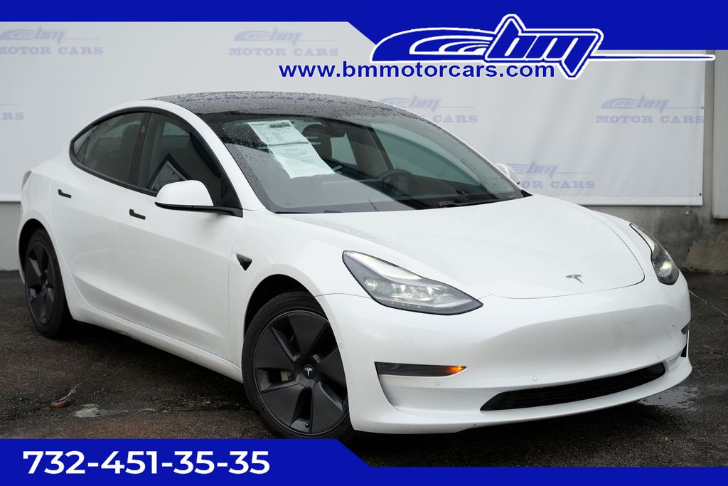 White 2021 Tesla Model 3 Standard Range Plus RWD Sedan Rear-Wheel Drive 1-Speed Automatic
