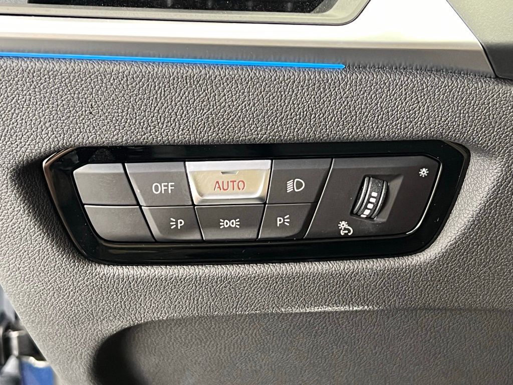 2023 BMW 3 Series 330i xDrive 21