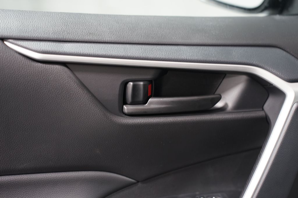 2025 Toyota RAV4 LE 30
