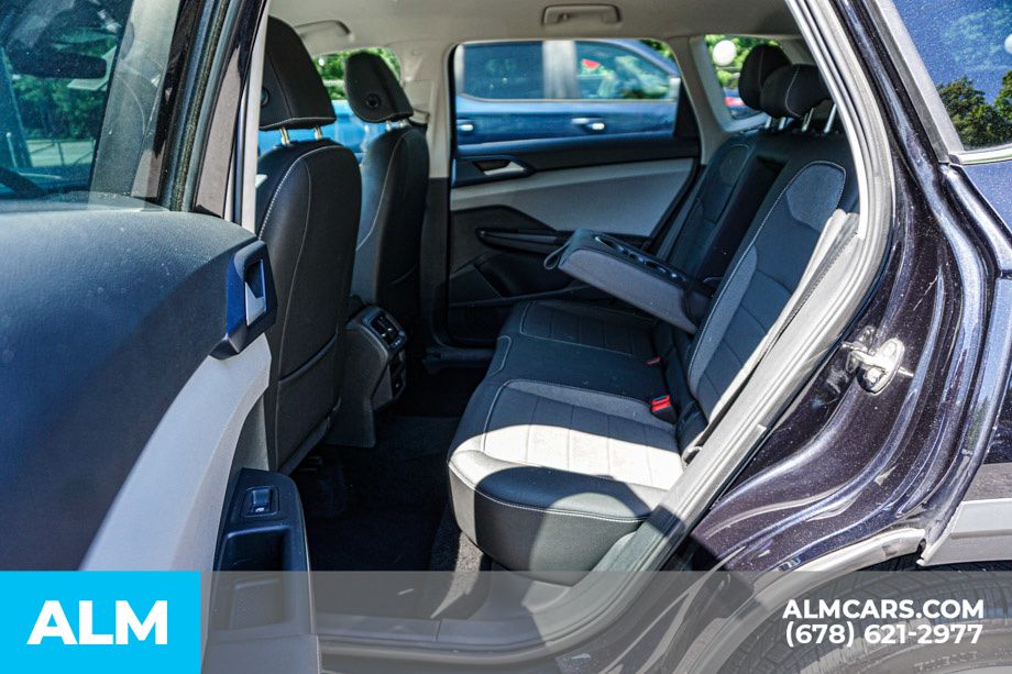 2024 Volkswagen Taos SE - Photo 21