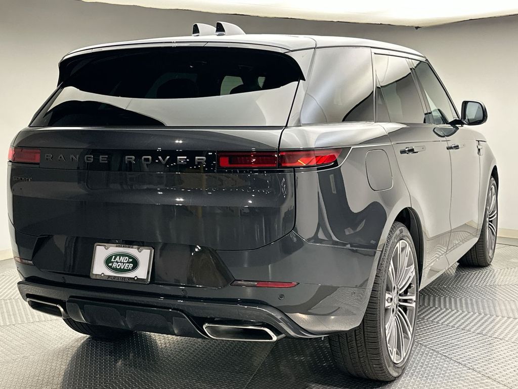 Thumbnail: 2025 Land Rover Range Rover Sport - 3