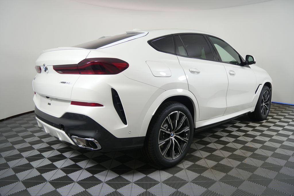 Thumbnail: 2026 BMW X6 - 3