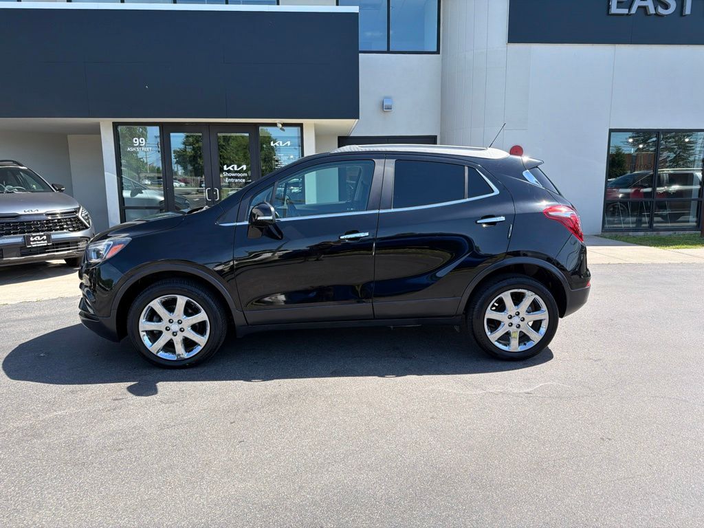 Used 2018 Buick Encore Premium with VIN KL4CJHSB8JB636267 for sale in East Hartford, CT