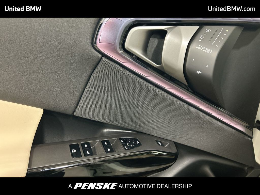 Thumbnail: 2026 BMW X3 - 11