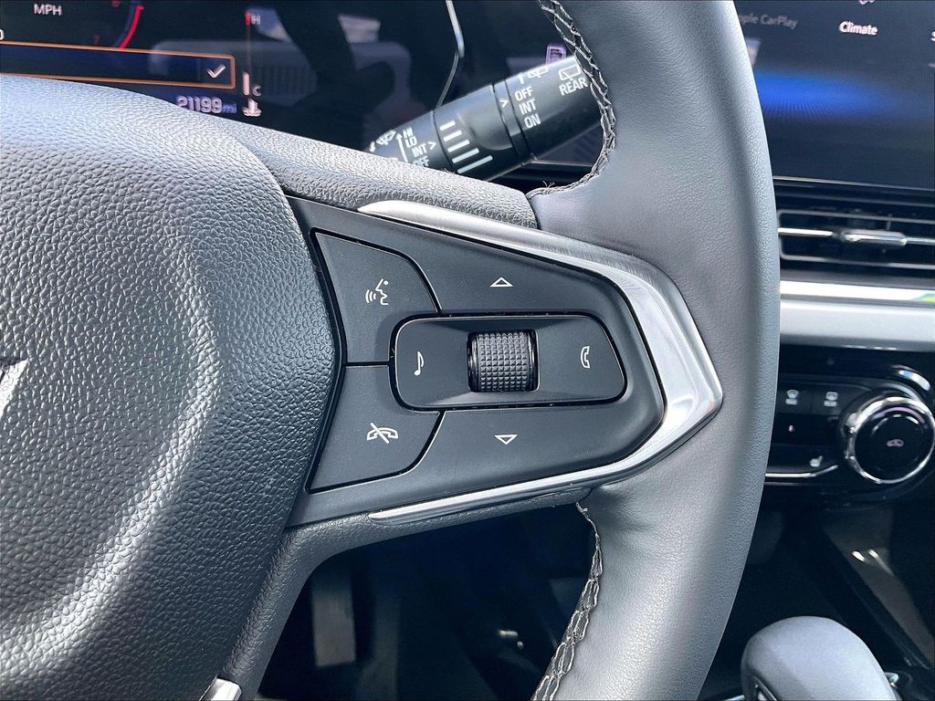 2025 Chevrolet Trax — photo 22