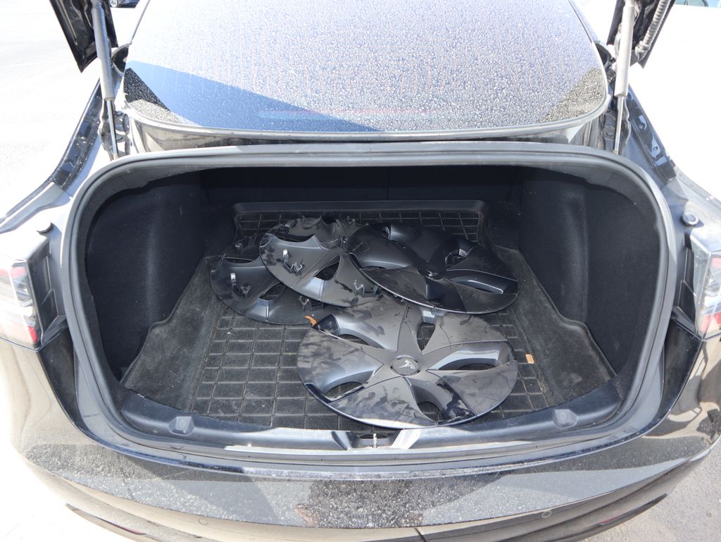 Thumbnail: 2019 Tesla Model 3 - 12