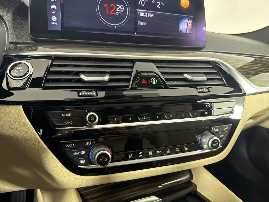 2021 BMW 5 Series 530i xDrive 13