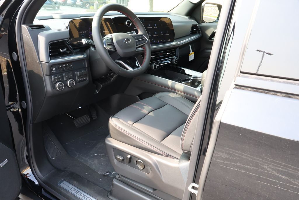 Thumbnail: 2026 Chevrolet Tahoe - 14