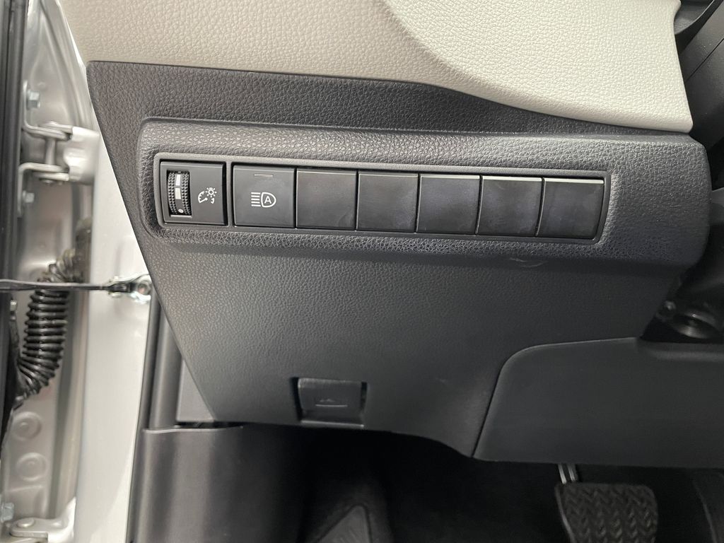 Thumbnail: 2025 Toyota Corolla - 19