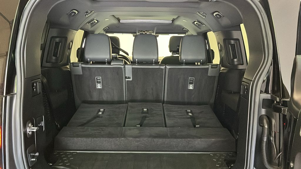 2023 Land Rover Defender 130 26