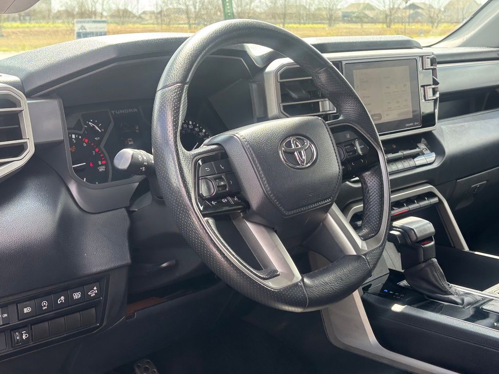 Used Car 2022 Toyota Tundra  Sr5 For Sale Under $40,000 In Austin, Texas