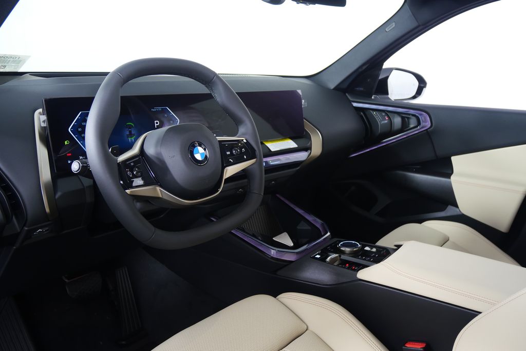 Thumbnail: 2025 BMW X3 - 12