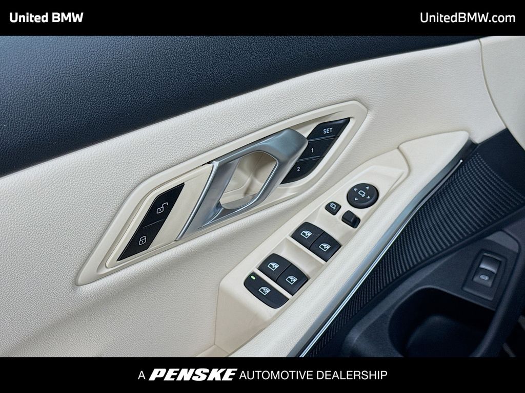 Thumbnail: 2026 BMW 3 Series - 3