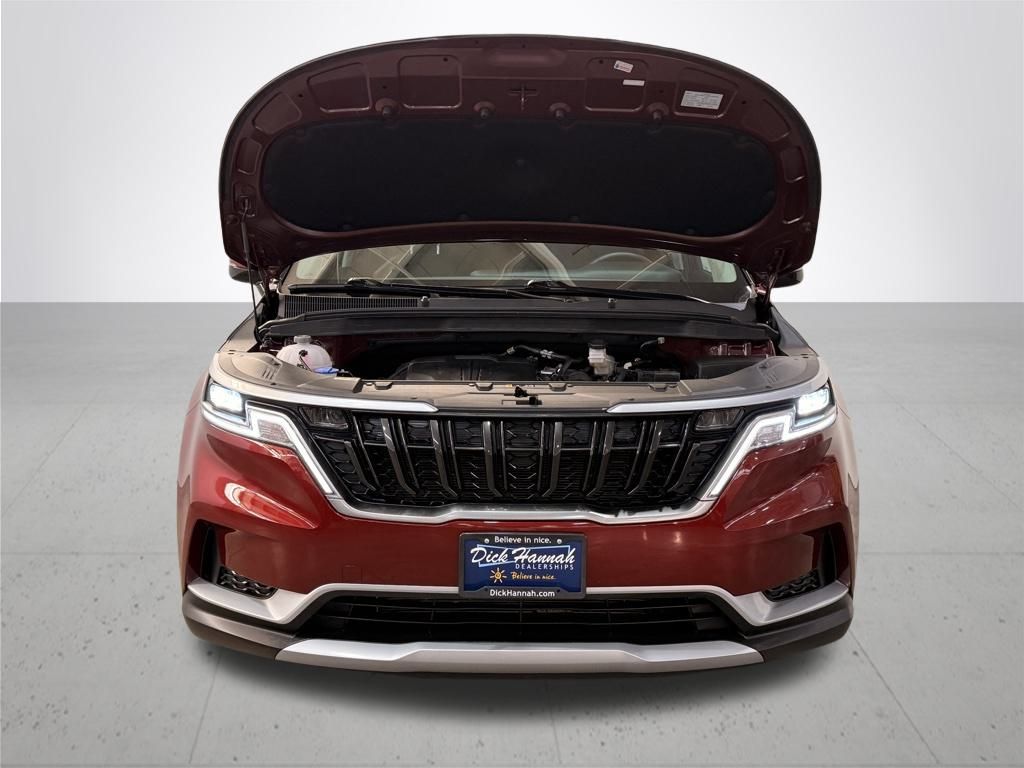 2024 Kia Carnival LX