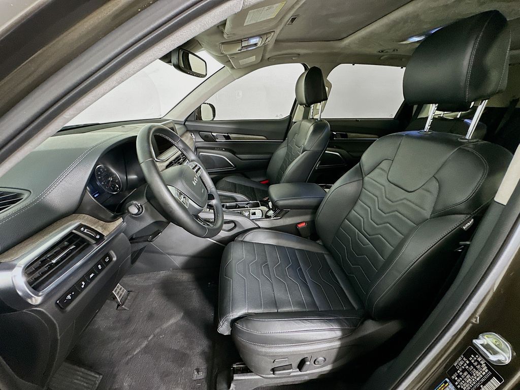 2022 Kia Telluride SX 22
