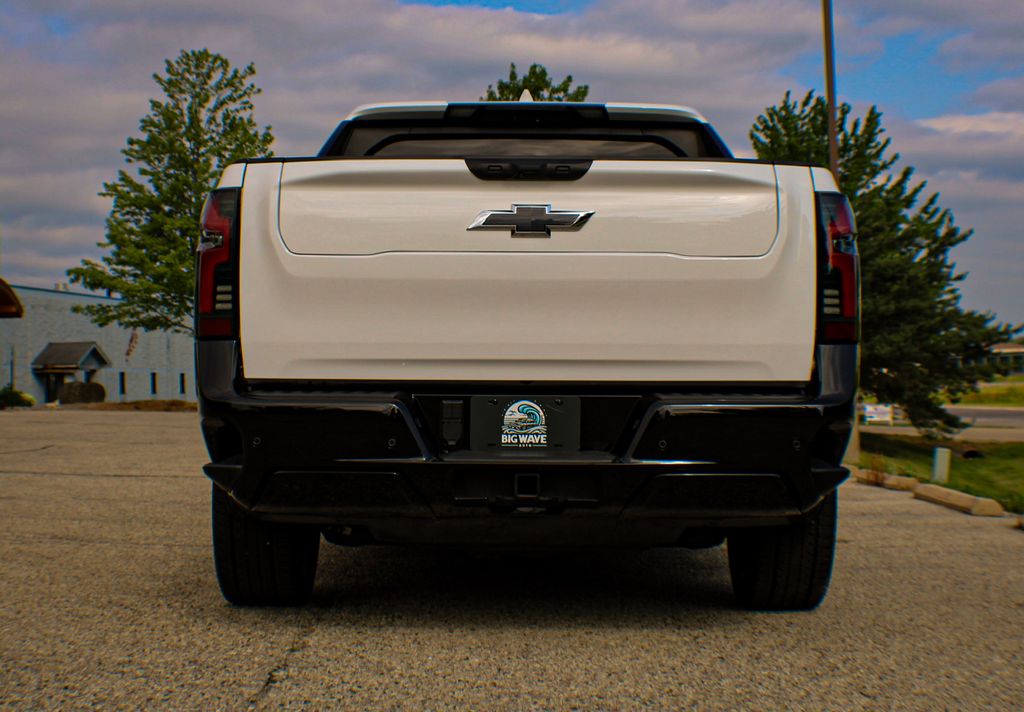 Exterior 5