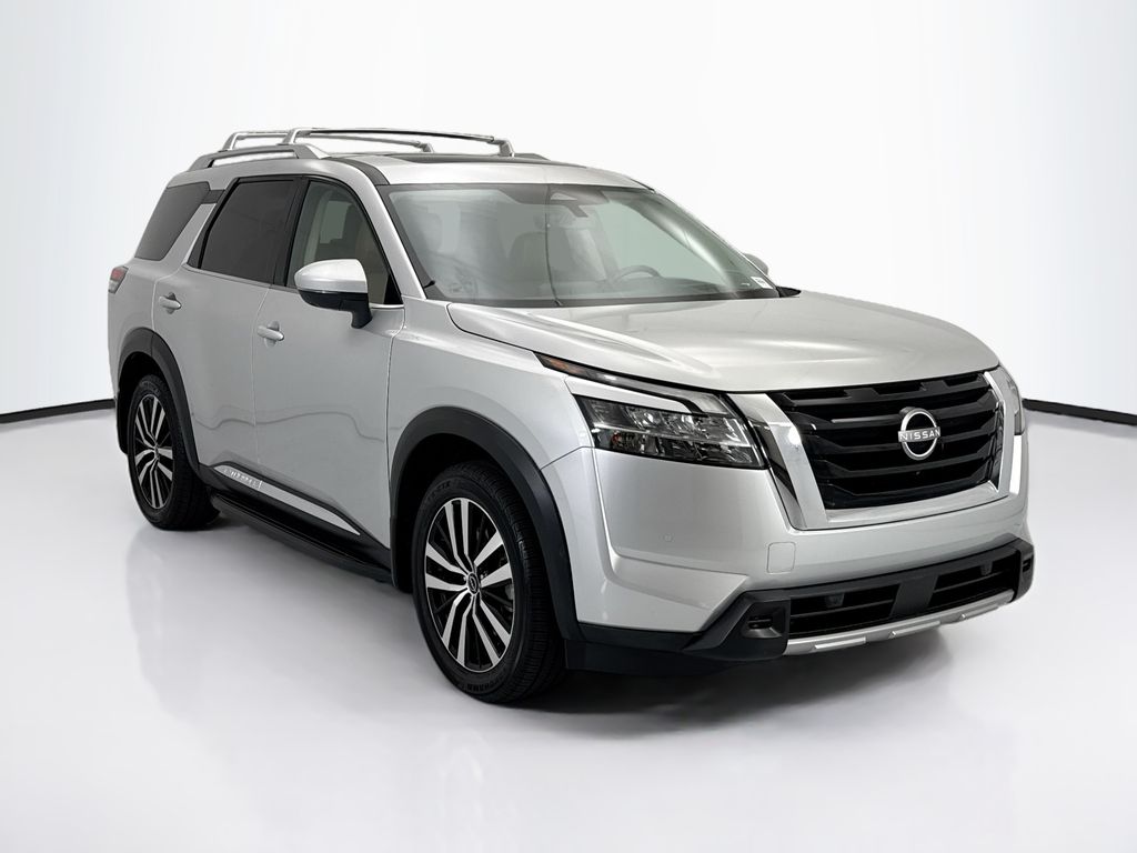 Thumbnail: 2023 Nissan Pathfinder - 3