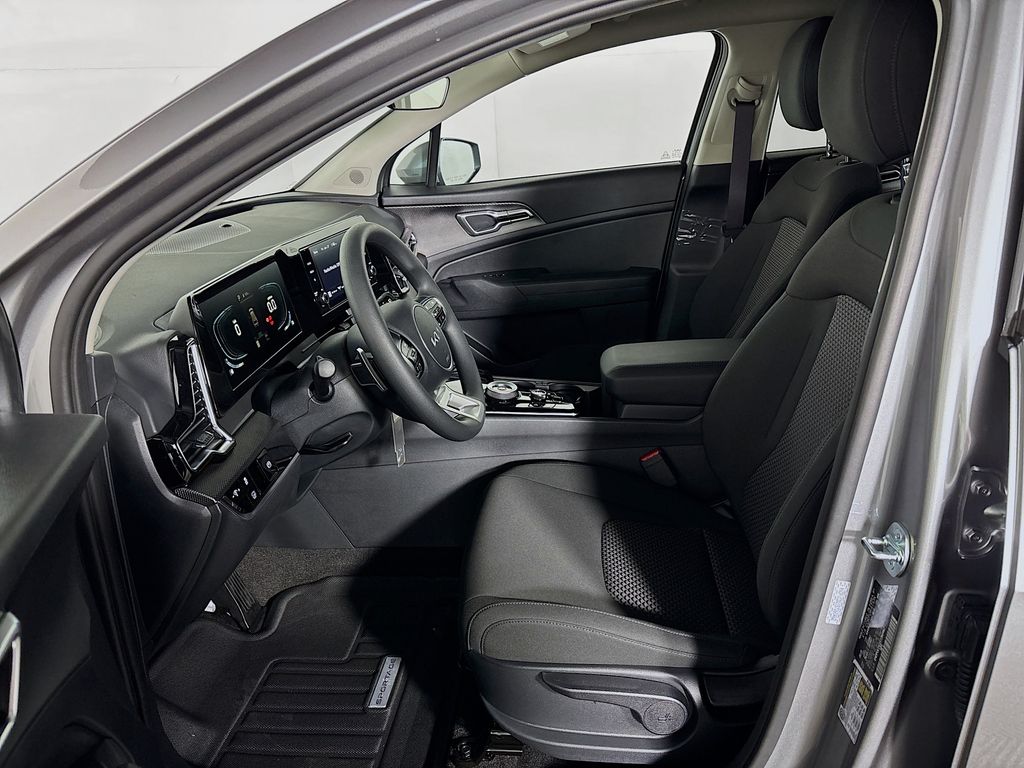 2025 Kia Sportage Hybrid LX