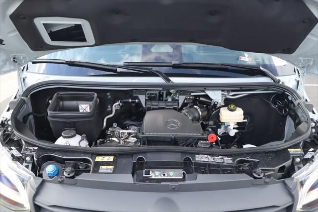 Thumbnail: 2026 Mercedes-Benz Sprinter - 10