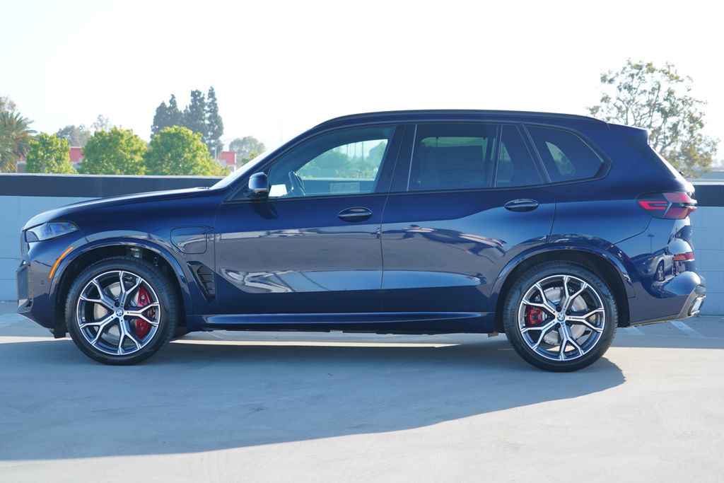 Thumbnail: 2026 BMW X5 - 4