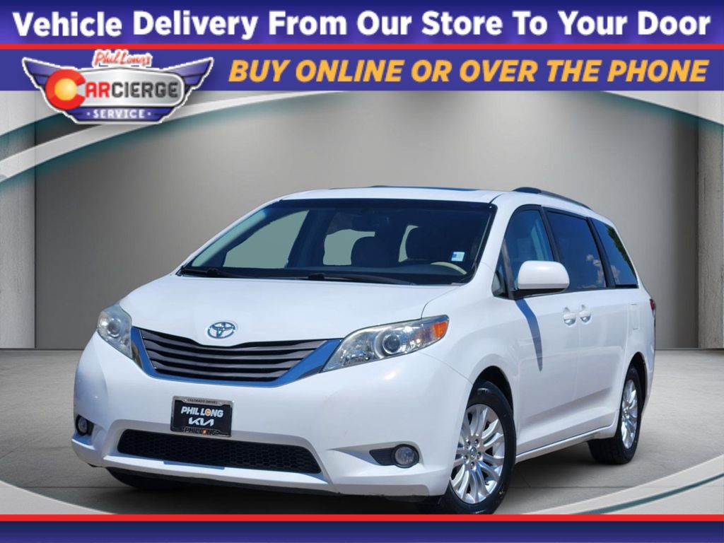 Super White 2013 Toyota Sienna Minivan Front-Wheel Drive 6-Speed Automatic Overdrive