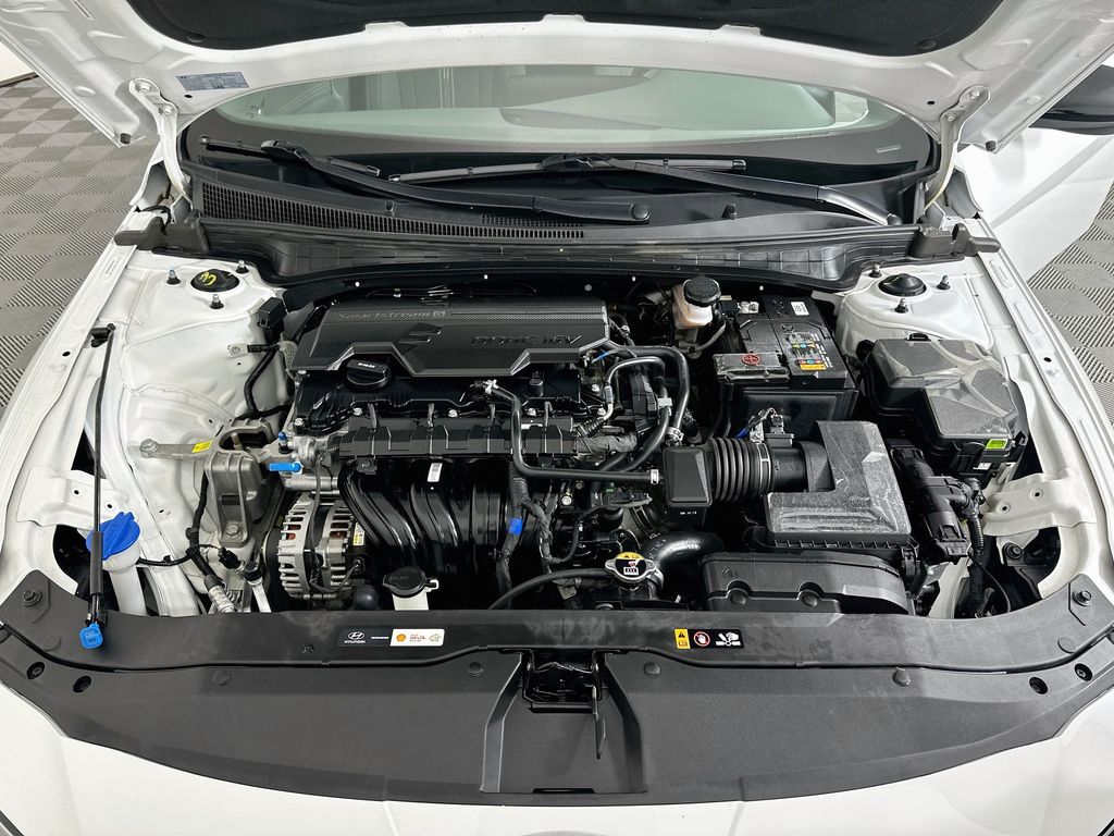 Thumbnail: 2025 Hyundai Elantra - 27
