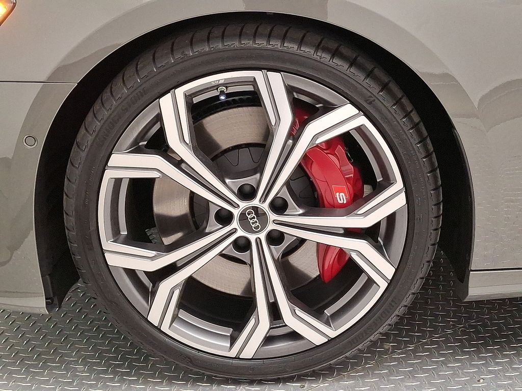 2025 Audi S6  5