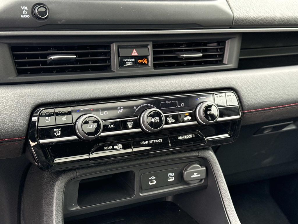 2026 Honda Pilot Black Edition - Photo 8