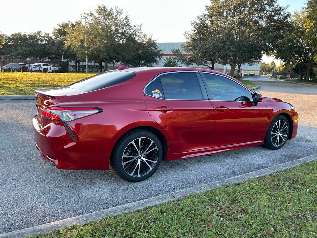 Thumbnail: 2019 Toyota Camry - 5
