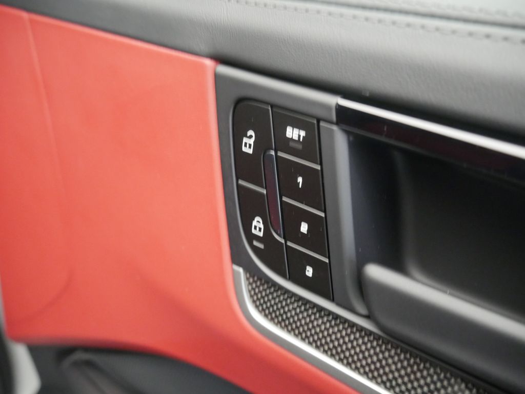 Thumbnail: 2026 Porsche Cayenne - 29