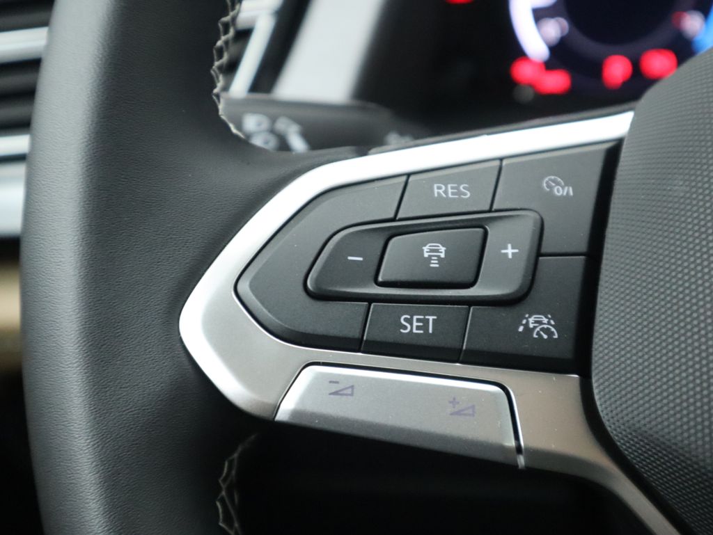 Thumbnail: 2026 Volkswagen Atlas - 11