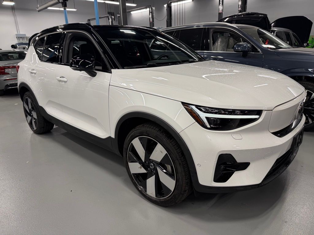 2023 Volvo XC40 Recharge Twin Ultimate eAWD