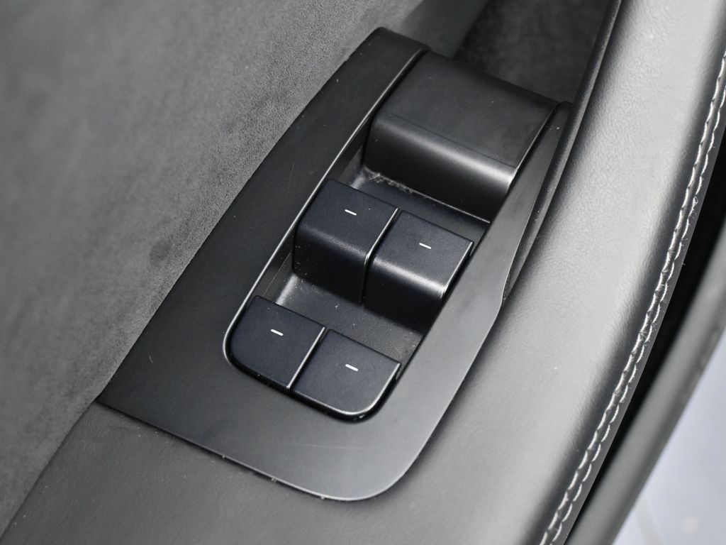 Used 2025  Tesla Long Range image 14