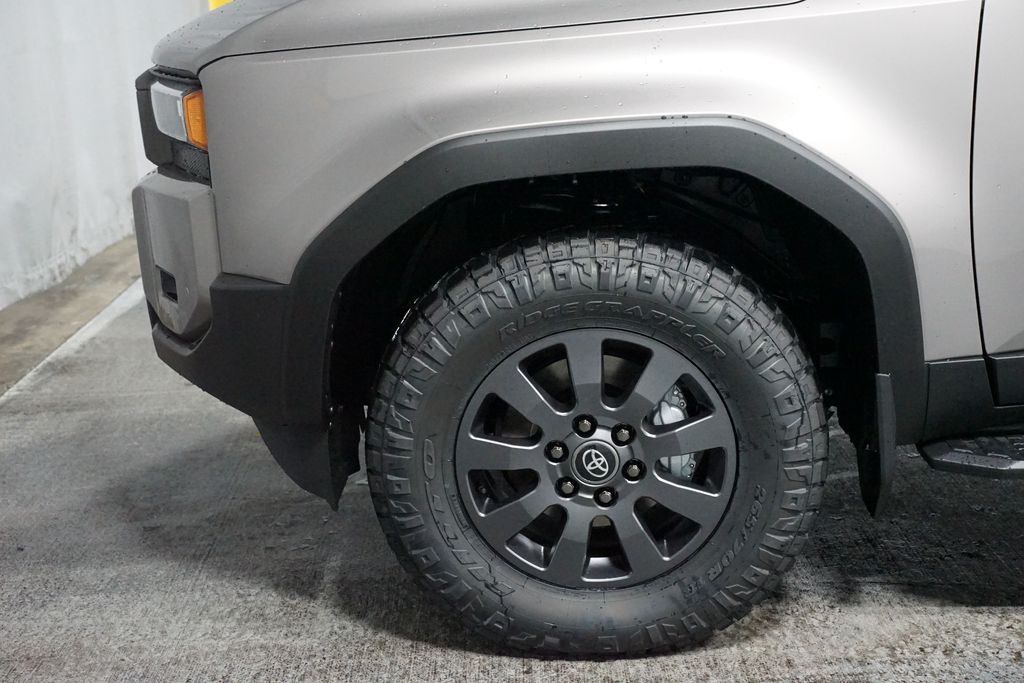 2025 Toyota Land Cruiser  5