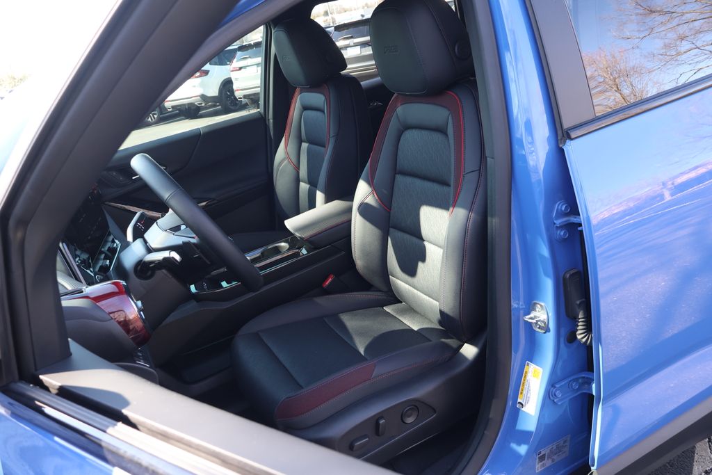 Thumbnail: 2025 Chevrolet Equinox - 32