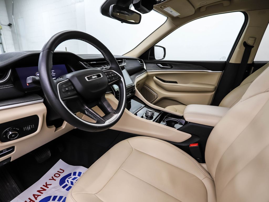 Thumbnail: 2021 Jeep Grand Cherokee L - 9