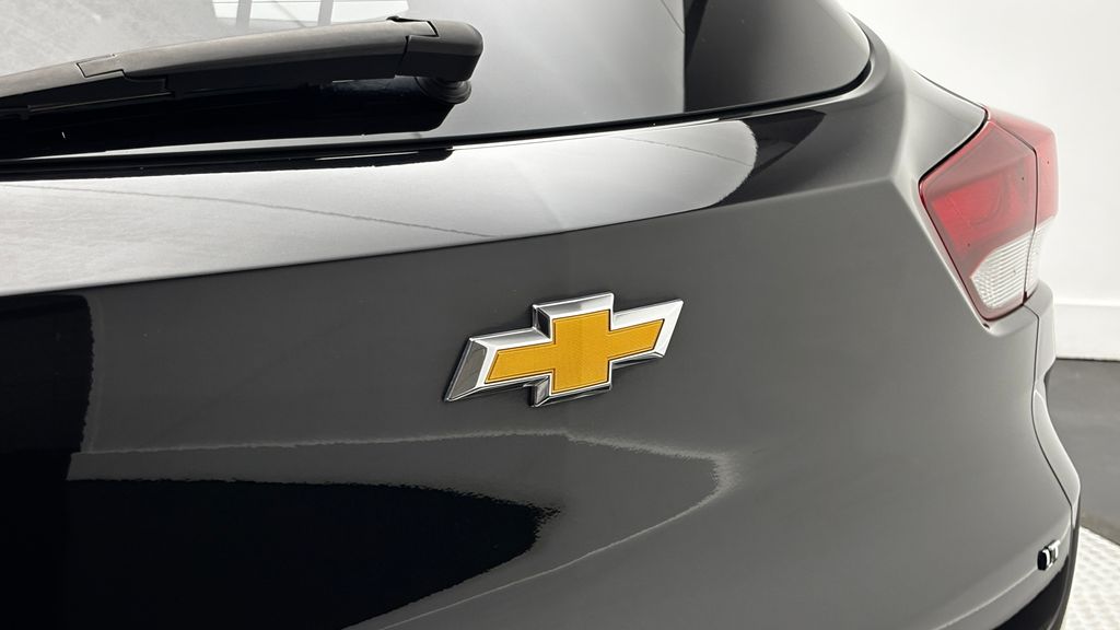 Thumbnail: 2023 Chevrolet TrailBlazer - 6