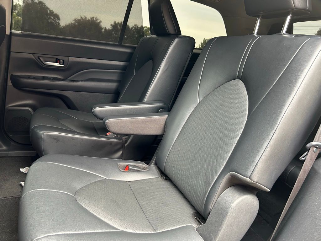 Thumbnail: 2024 Toyota Grand Highlander - 14