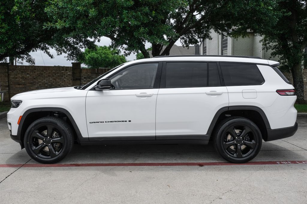 used 2022 Jeep Grand Cherokee L car, priced at $29,343